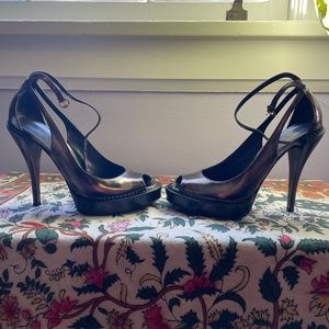 Gucci Bronze Platform Heels Size 37